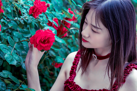 国产av天堂亚洲国产av二区_欧美色人妻在线视频_精东影业在线观看_欧美日韩成人免费手机视频-99精品免费在线视频_韩国经典剧情片免费电影_精品熟女少妇一区二区三区_亚洲中文字幕aⅴ免费视频|做团扇学“点蓝” 台湾大学生沉浸式体验传统非遗技艺